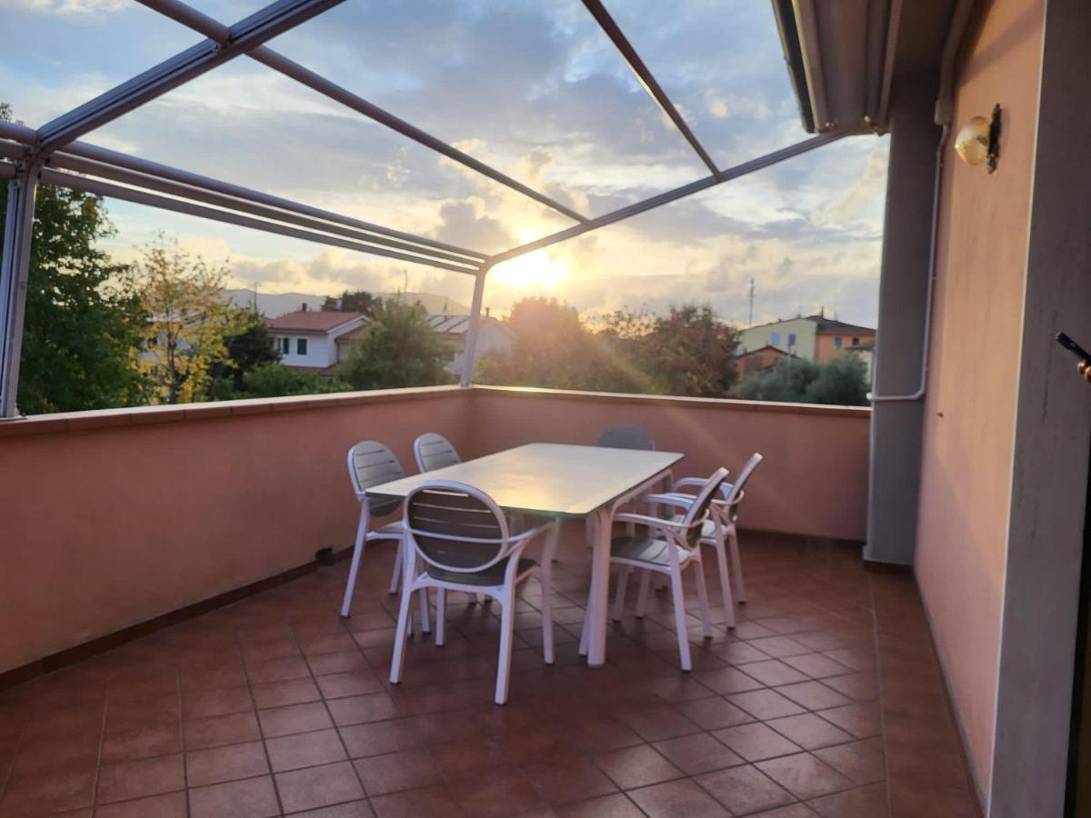 Ferienwohnung Albi'S House,Terrazza ,Wi-Fi, Parcheggio, Ac Lucca Exterior foto