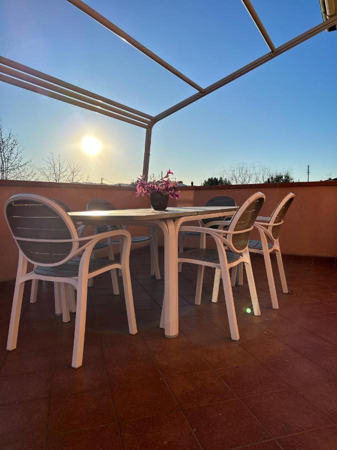 Ferienwohnung Albi'S House,Terrazza ,Wi-Fi, Parcheggio, Ac Lucca Exterior foto