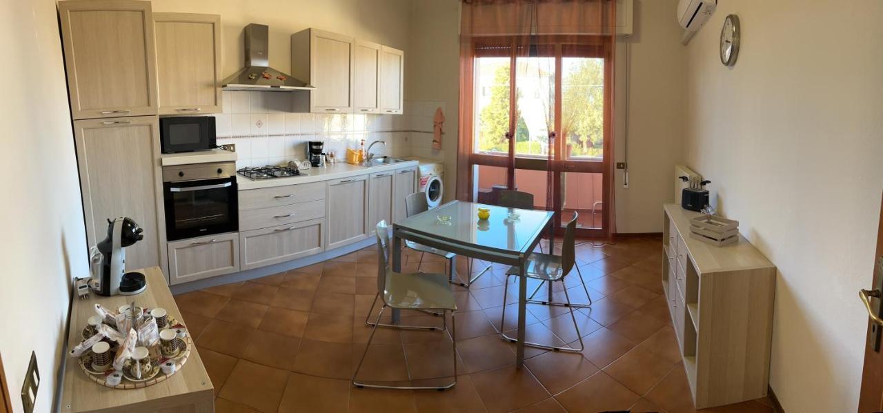 Ferienwohnung Albi'S House,Terrazza ,Wi-Fi, Parcheggio, Ac Lucca Exterior foto