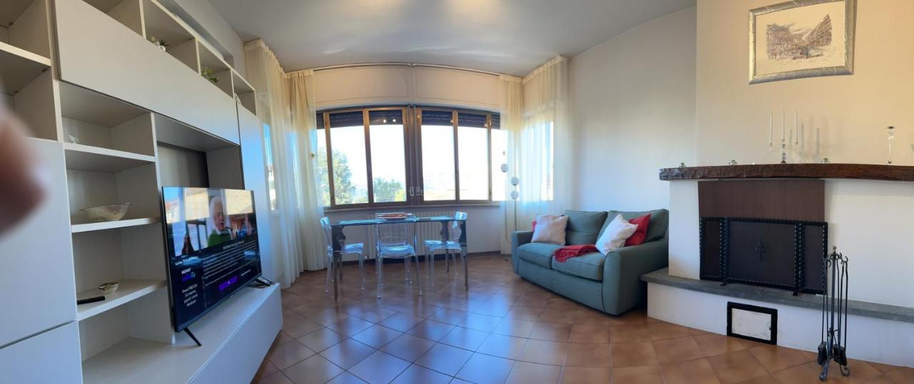 Ferienwohnung Albi'S House,Terrazza ,Wi-Fi, Parcheggio, Ac Lucca Exterior foto